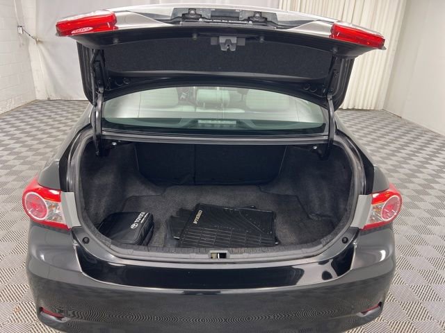 Used 2013 Toyota Corolla LE image 8