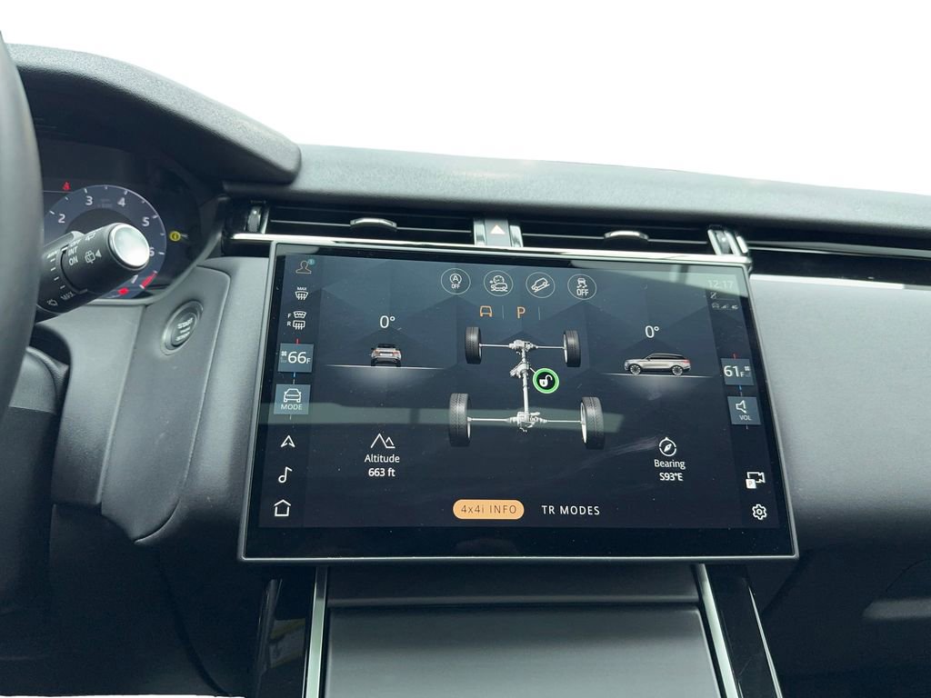 Used 2025 Land Rover Range Rover Velar Dynamic SE AWD/4WD image 25