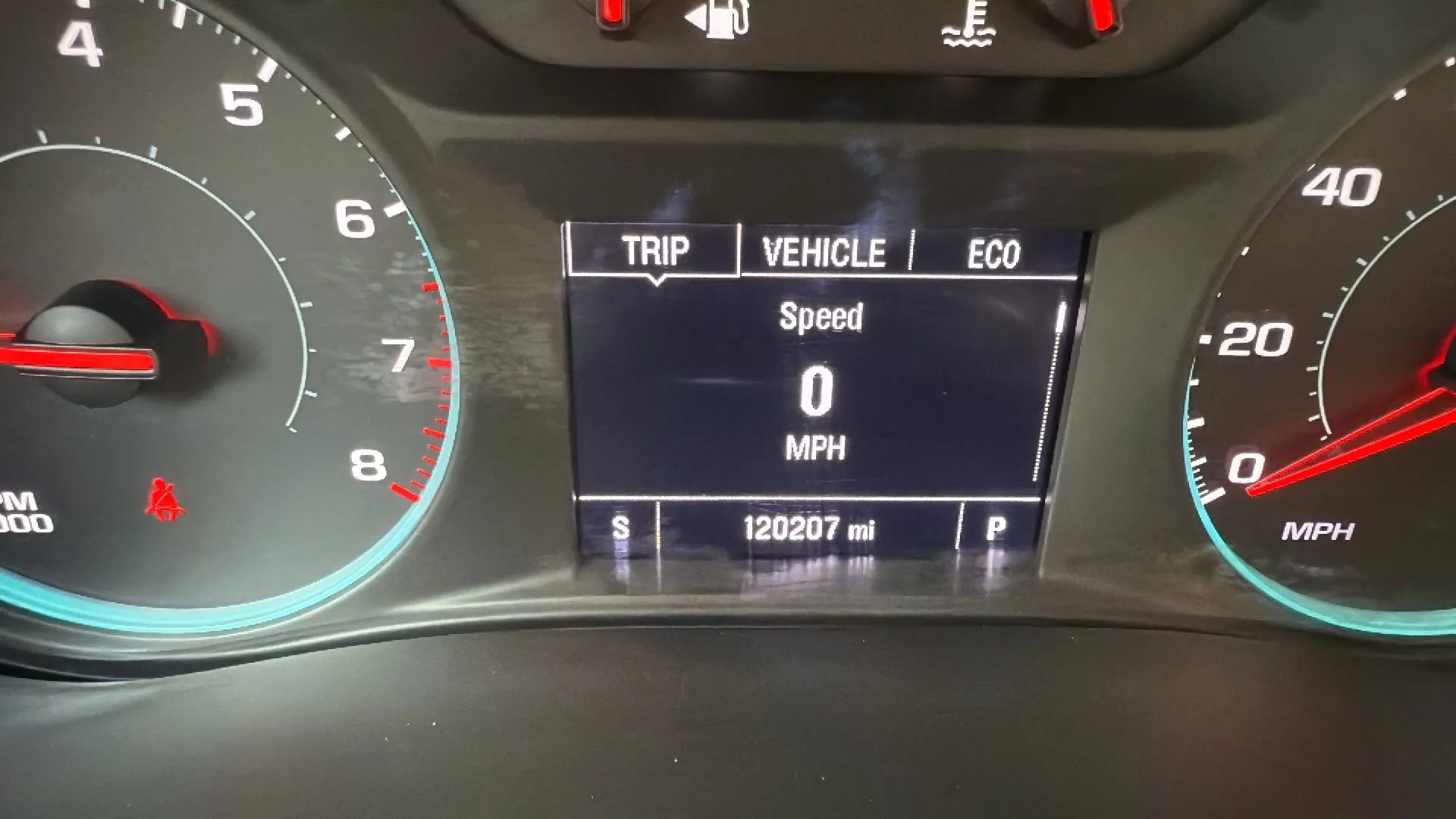 Used 2022 Chevrolet Traverse LS AWD/4WD image 17