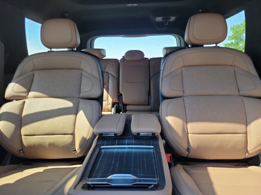 New 2026 Lincoln Navigator L Black Label AWD/4WD image 17