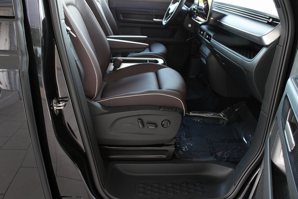 New 2025 Volkswagen ID. Buzz Pro S image 57