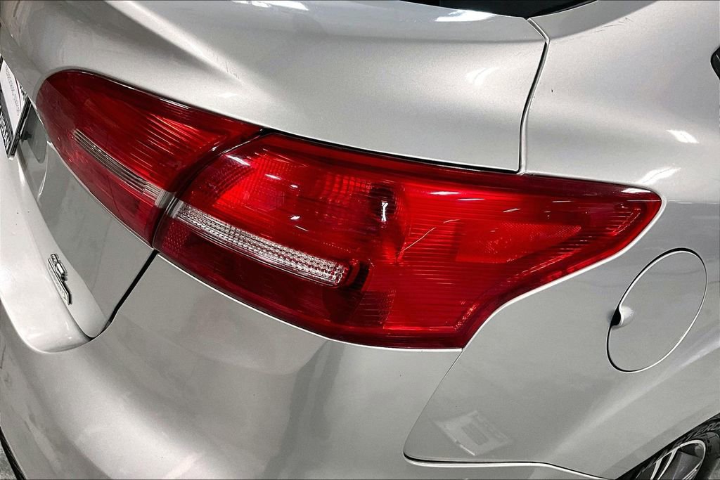 Used 2017 Ford Focus SE image 28