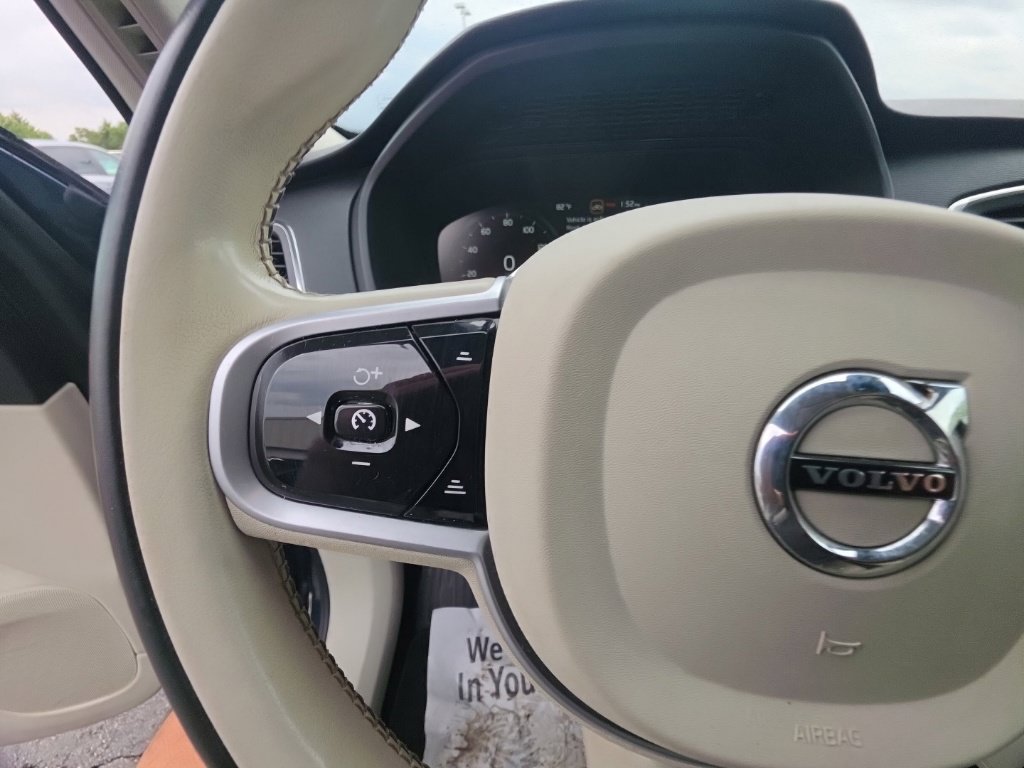 Used 2021 Volvo XC90 T8 Inscription Expression w/ Protection Package Premier AWD/4WD image 18