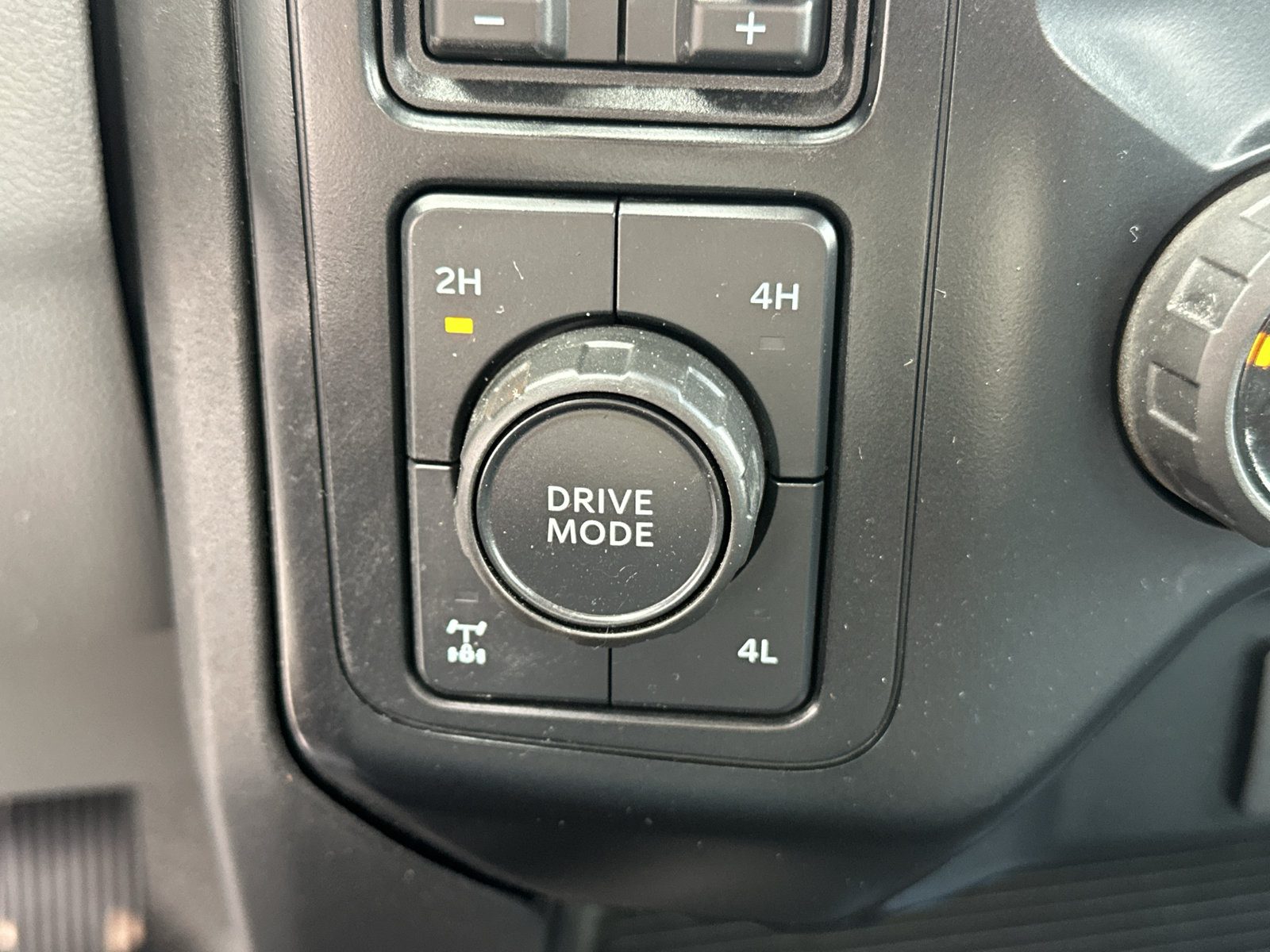 Used 2023 Ford F250 XL w/ 360-Degree Camera Package AWD/4WD image 24