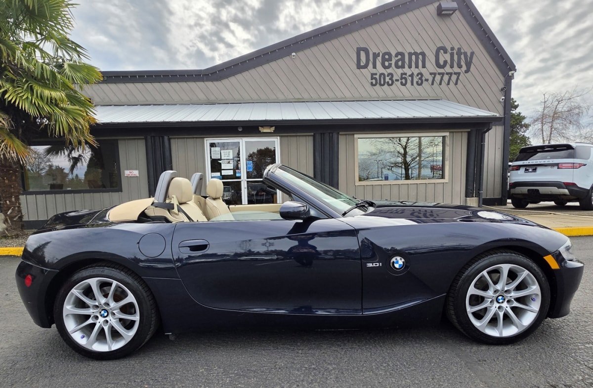 Used 2008 BMW Z4 3.0i RWD image 2