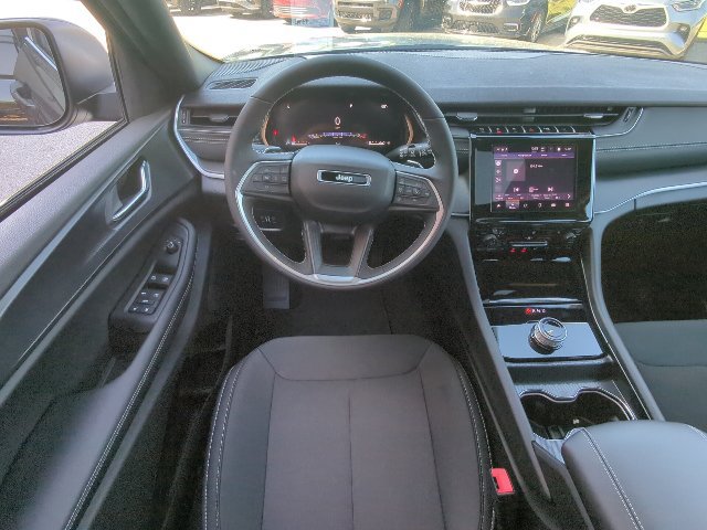 New 2026 Jeep Grand Cherokee Laredo X AWD/4WD image 7