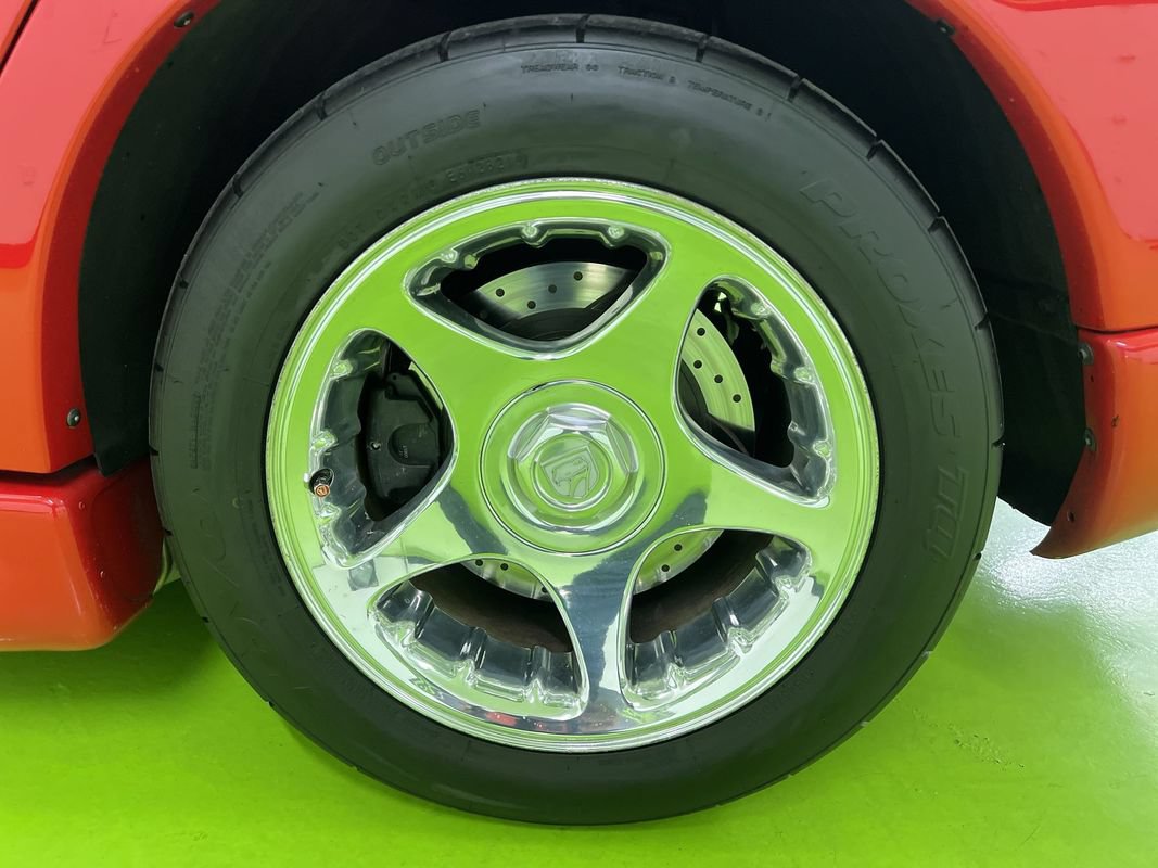 Used 1997 Dodge Viper GTS RWD image 15