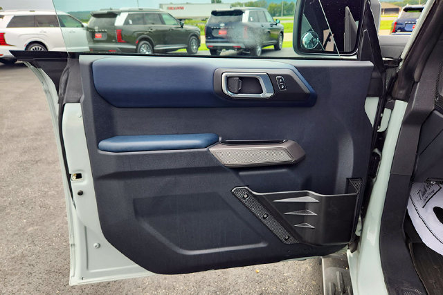 Used 2023 Ford Bronco Outer Banks AWD/4WD image 21