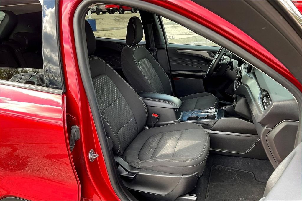 Used 2023 Ford Escape Active w/ Cold Weather Package FWD image 7