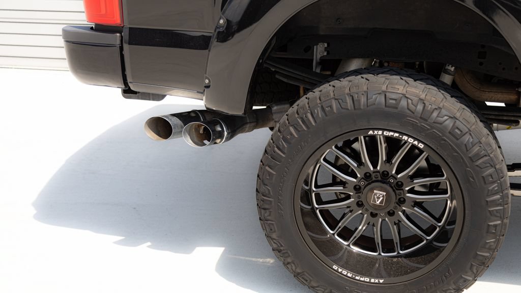 Used 2022 Ford F250 Limited w/ FX4 Off-Road Package AWD/4WD image 7