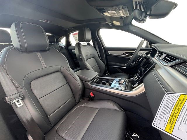 New 2024 Jaguar XF R-Dynamic SE AWD/4WD image 19