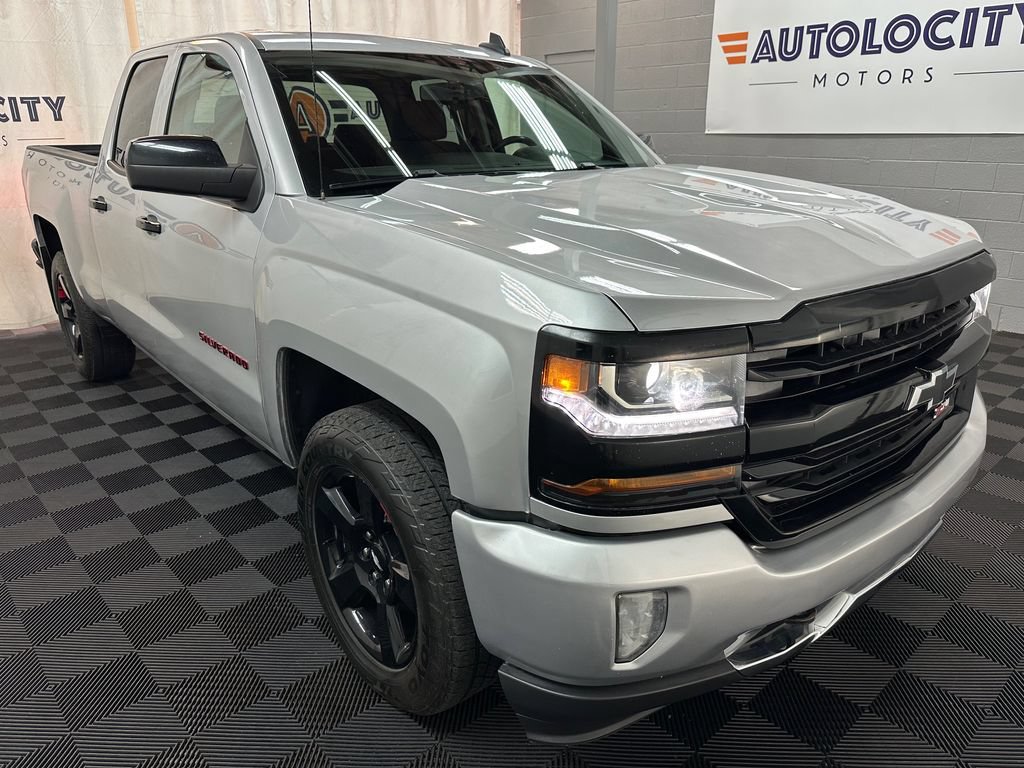 Used 2017 Chevrolet Silverado 1500 LT w/ Redline Edition AWD/4WD image 2