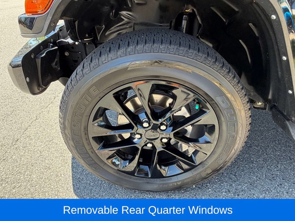 Used 2021 Jeep Wrangler Unlimited Sahara AWD/4WD image 13