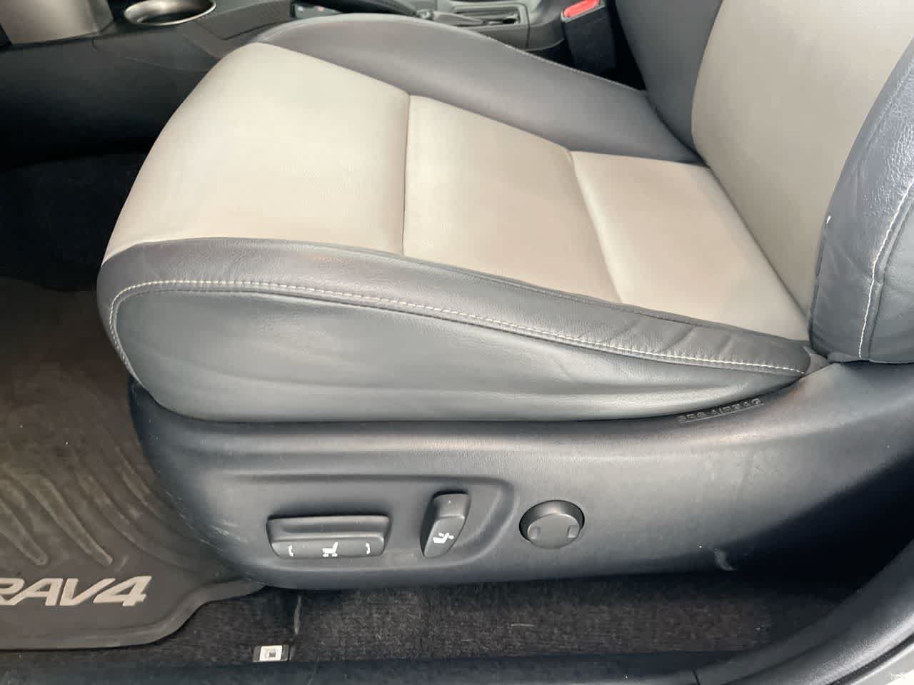 Used 2015 Toyota RAV4 Limited AWD/4WD image 12
