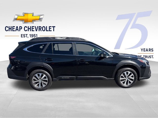 Used 2023 Subaru Outback Premium AWD/4WD image 6
