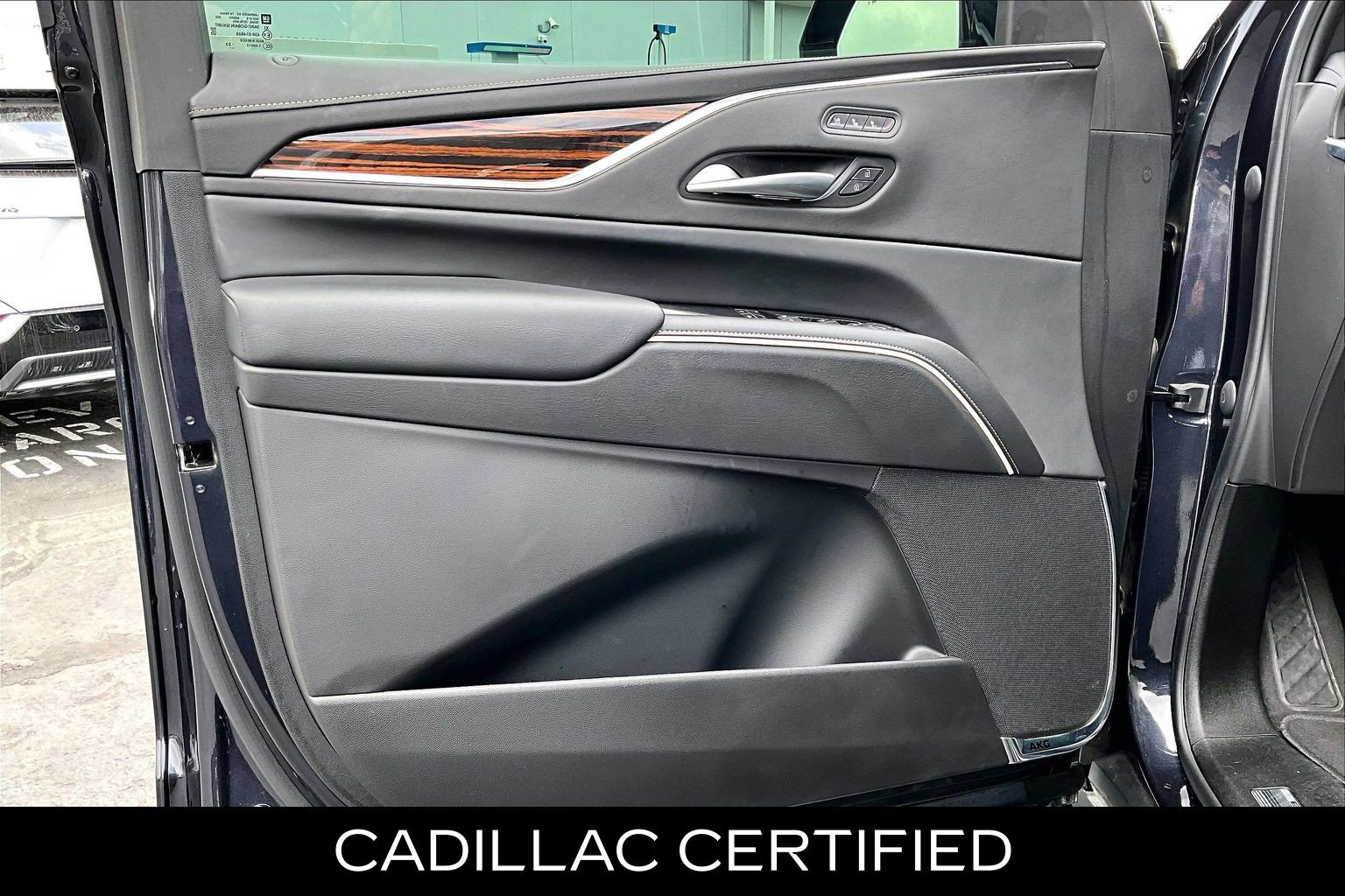 Certified 2023 Cadillac Escalade Premium Luxury AWD/4WD image 20