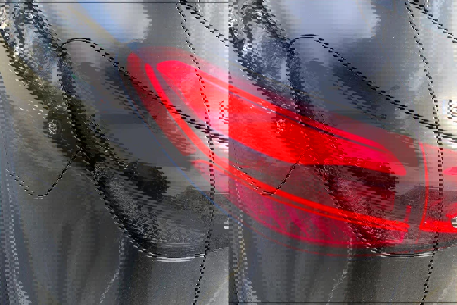 Used 2024 Mercedes-Benz GLC 300 4MATIC image 28