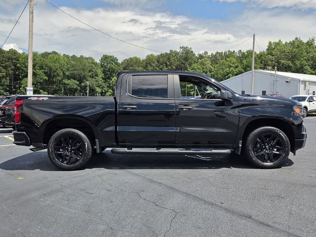 Used 2024 Chevrolet Silverado 1500 Custom w/ Turbomax Blackout Package AWD/4WD image 6