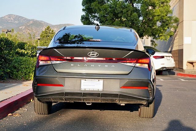 Certified 2026 Hyundai Elantra Sport FWD image 9