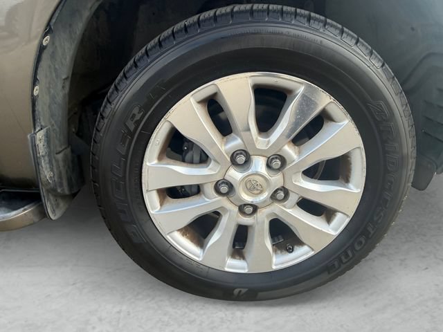 Used 2014 Toyota Sequoia Platinum RWD image 23