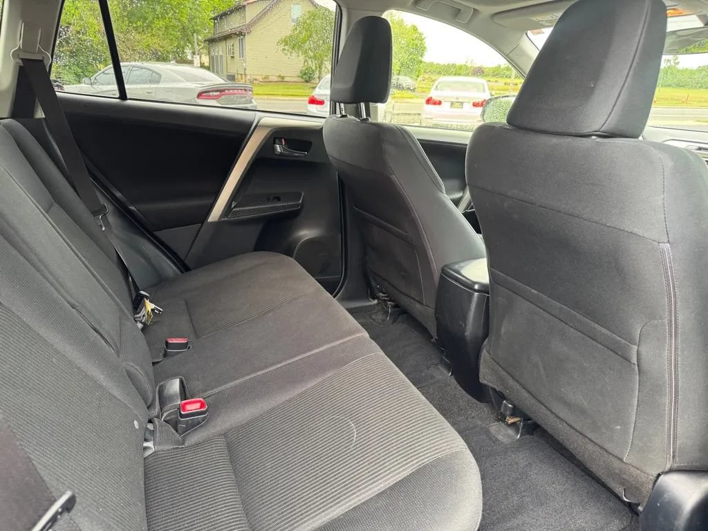 Used 2014 Toyota RAV4 XLE AWD/4WD image 7