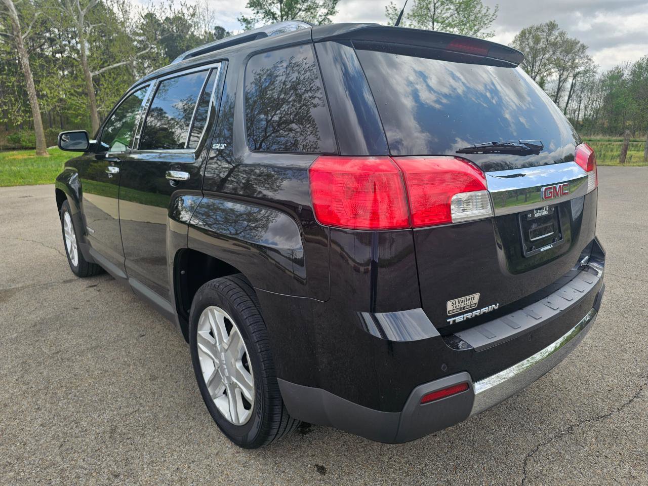 Used 2011 GMC Terrain SLT w/ Cargo Package AWD/4WD image 8