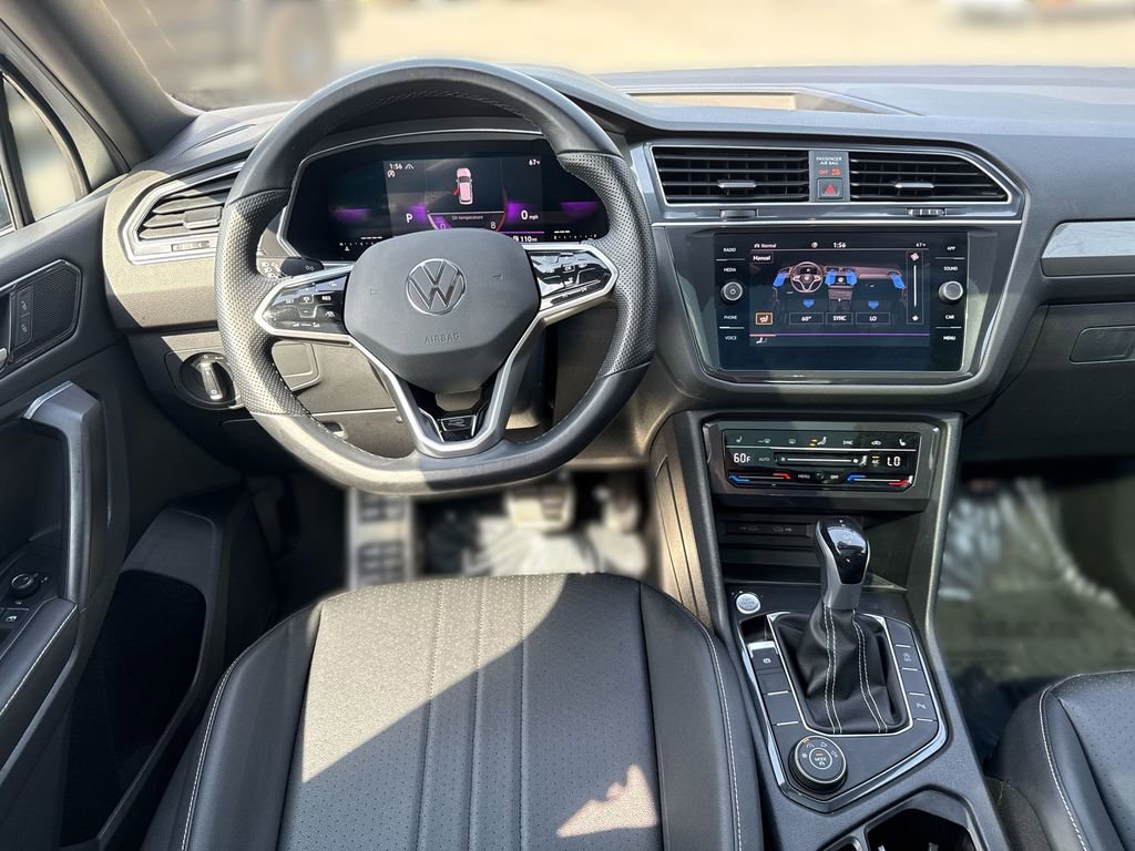 Used 2023 Volkswagen Tiguan SE R-Line image 22