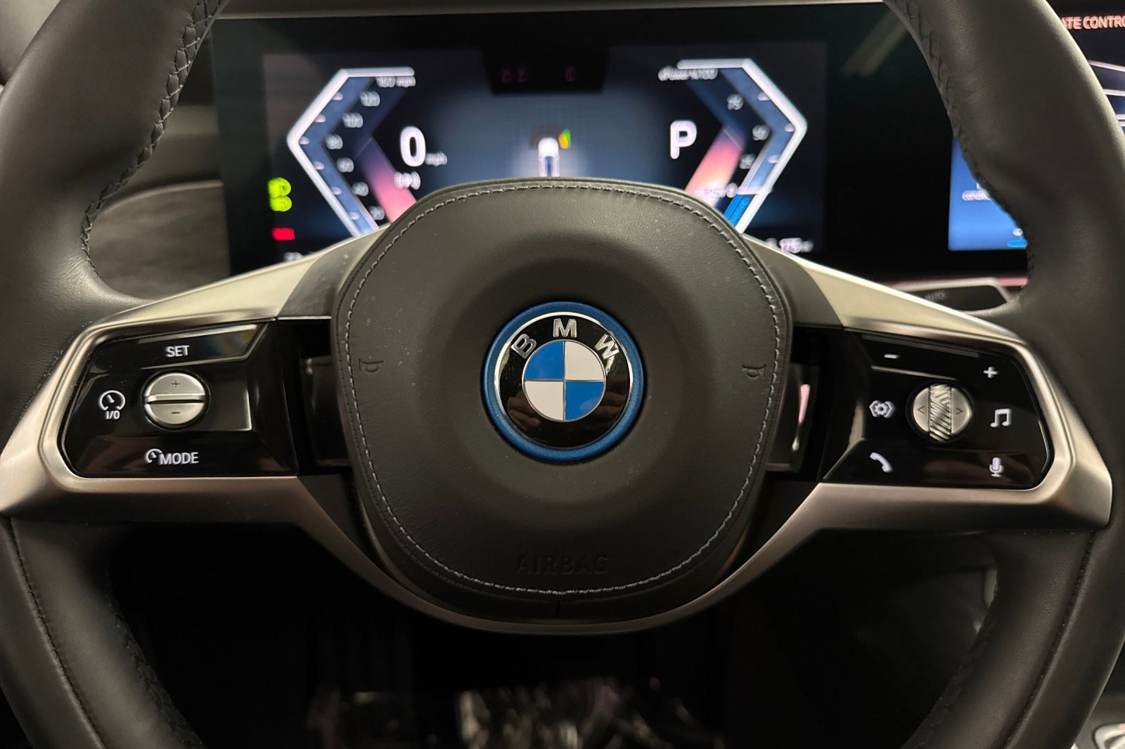 Used 2023 BMW i7 xDrive60 image 17