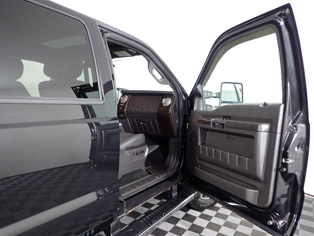Used 2014 Ford F350 Platinum w/ Snow Plow Prep Package AWD/4WD image 39