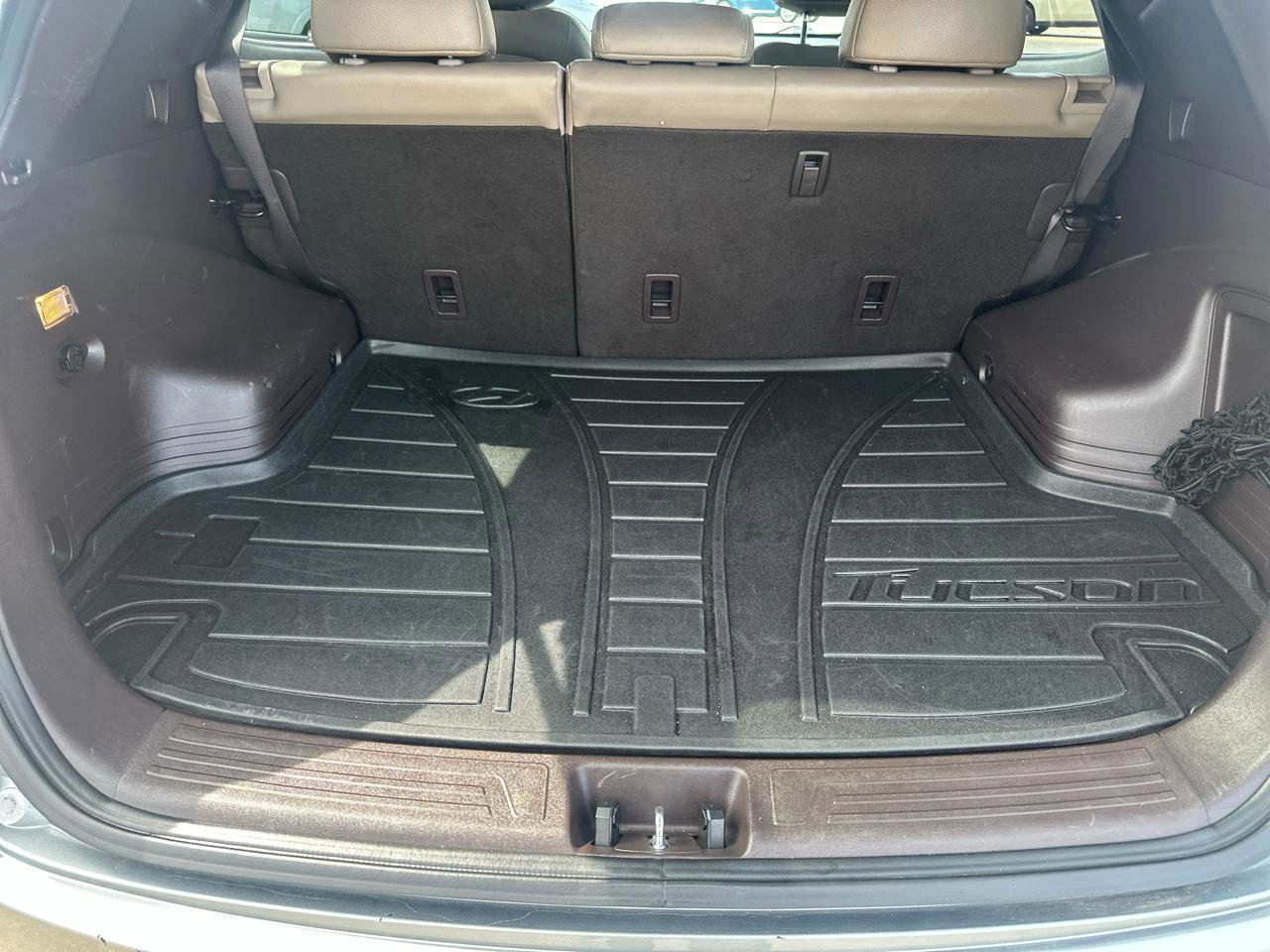 Used 2015 Hyundai Tucson GLS w/ Option Group 02 FWD image 16