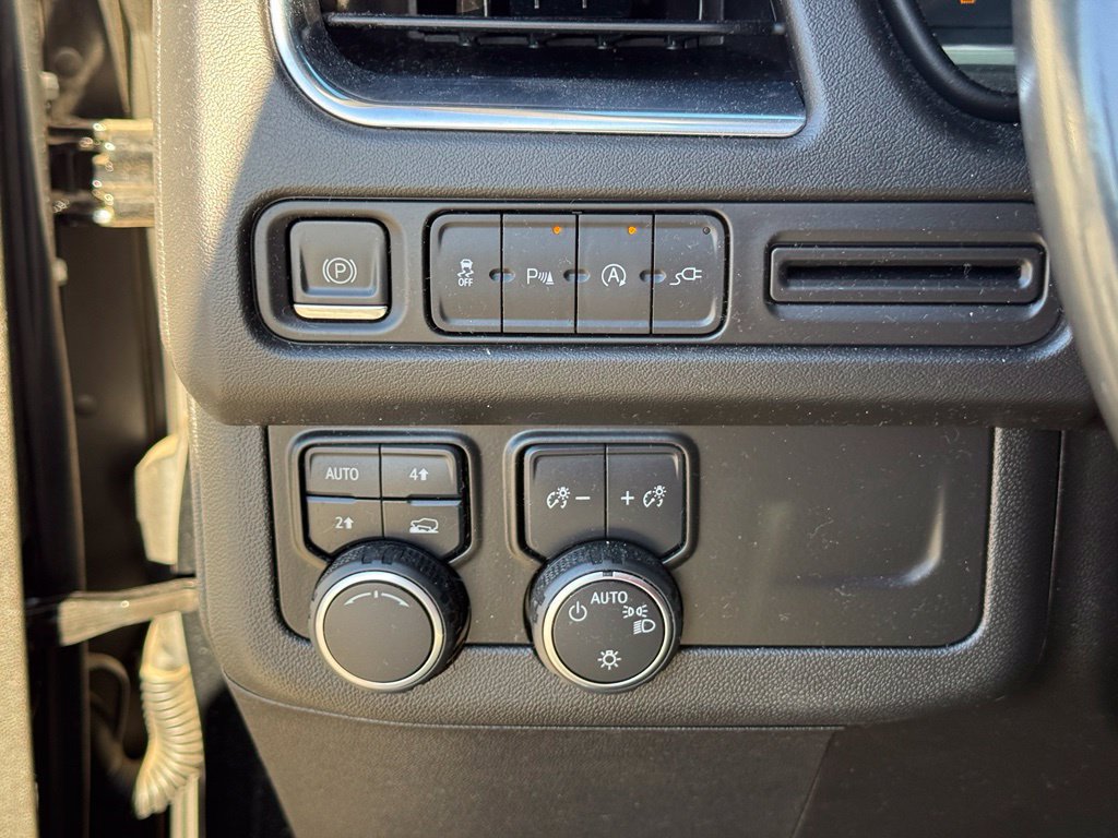 Used 2021 Chevrolet Tahoe RST w/ Rear Media and Nav Package AWD/4WD image 18
