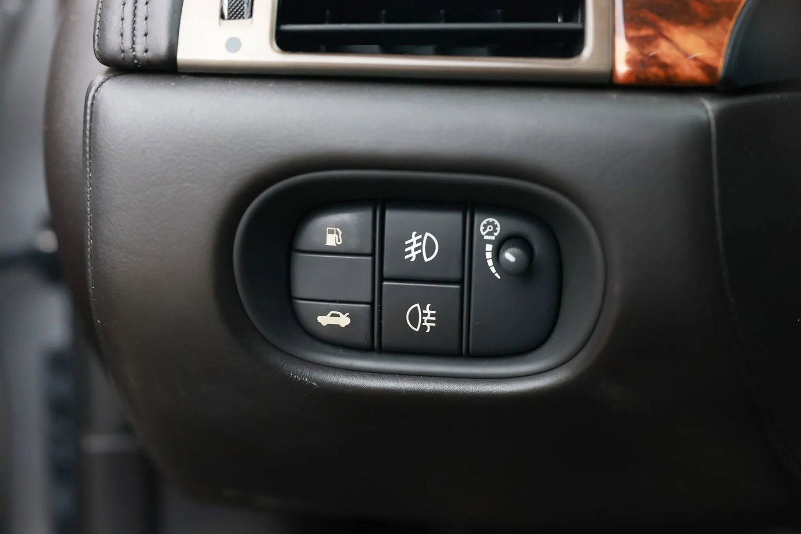 Used 2008 Jaguar XK Coupe image 46