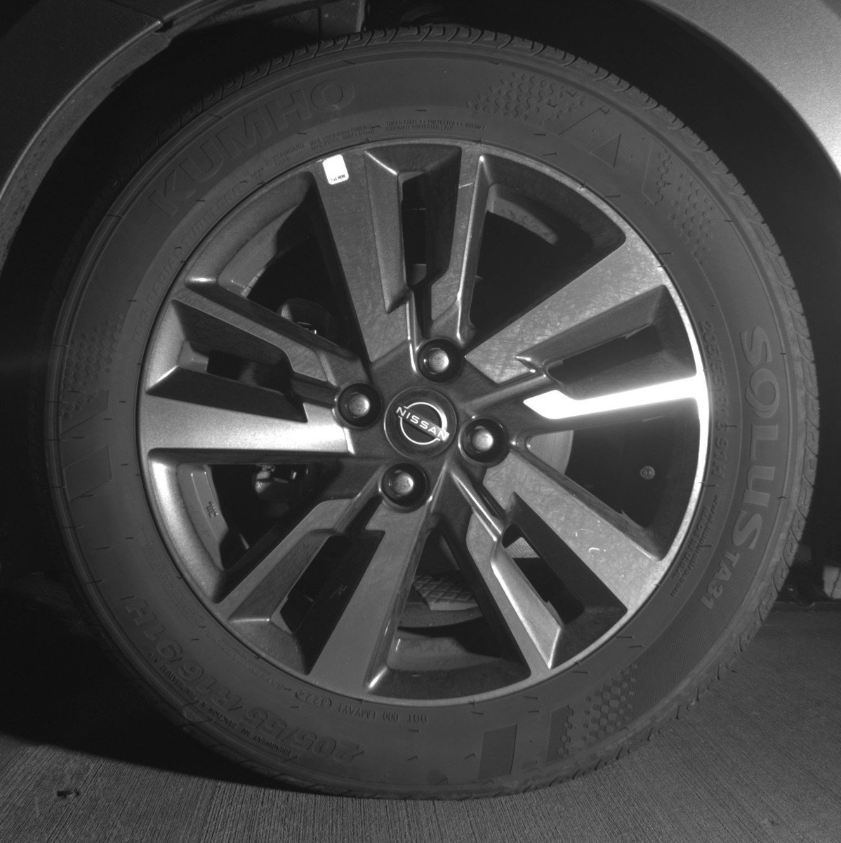 Used 2025 Nissan Versa SV image 12