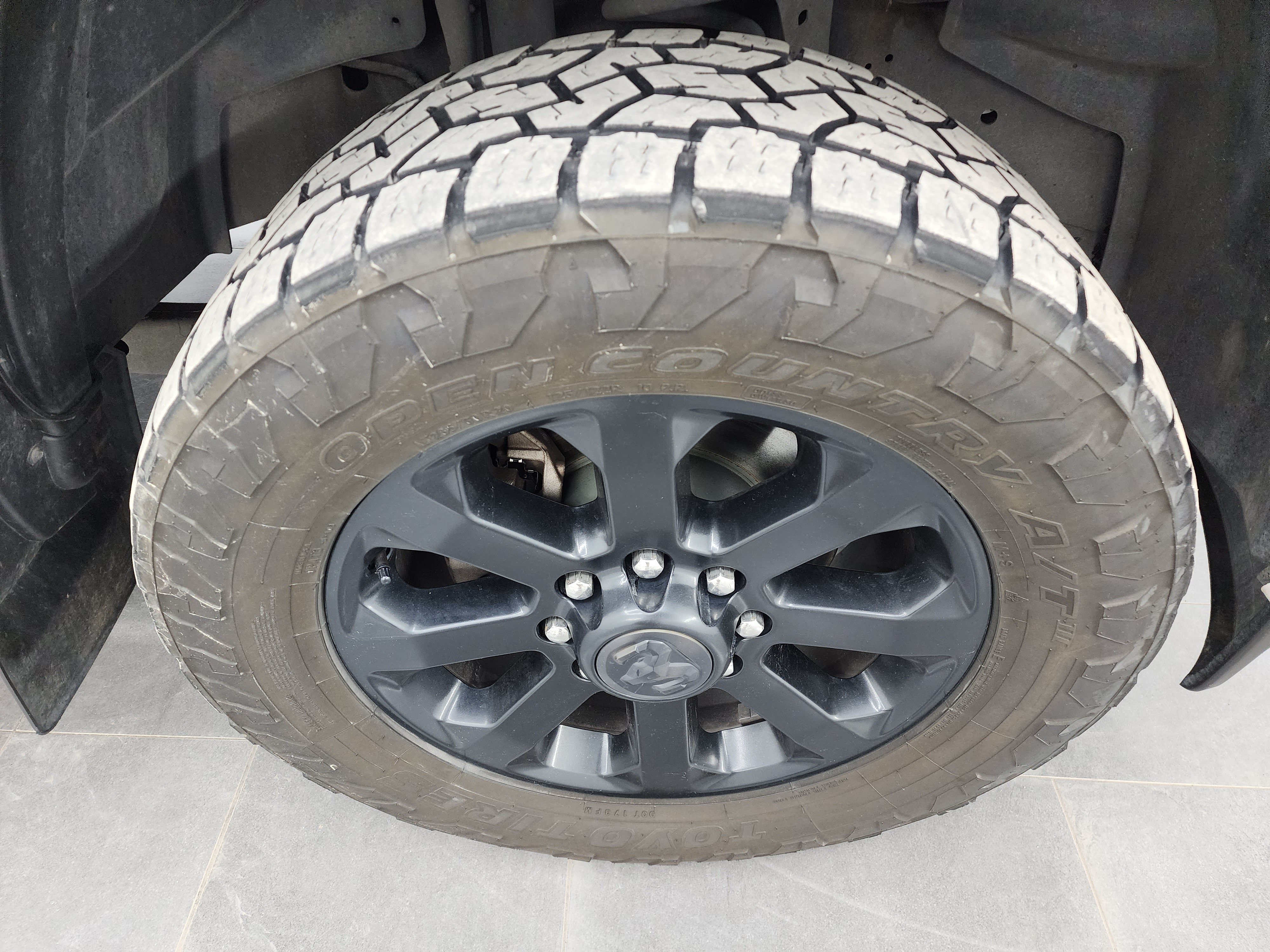 Used 2020 RAM 2500 Big Horn w/ Night Edition AWD/4WD image 3