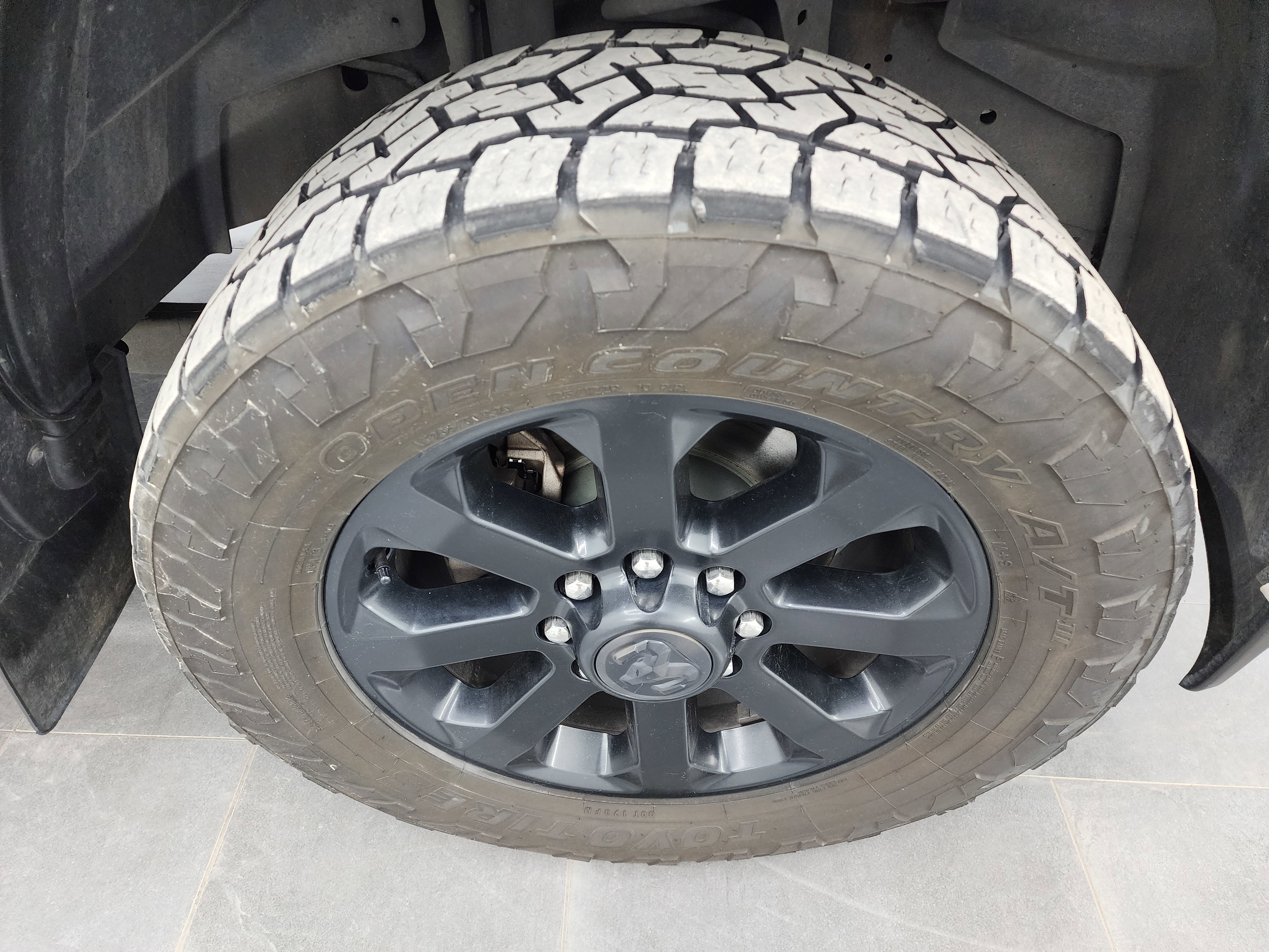 Used 2020 RAM 2500 Big Horn w/ Night Edition AWD/4WD image 3