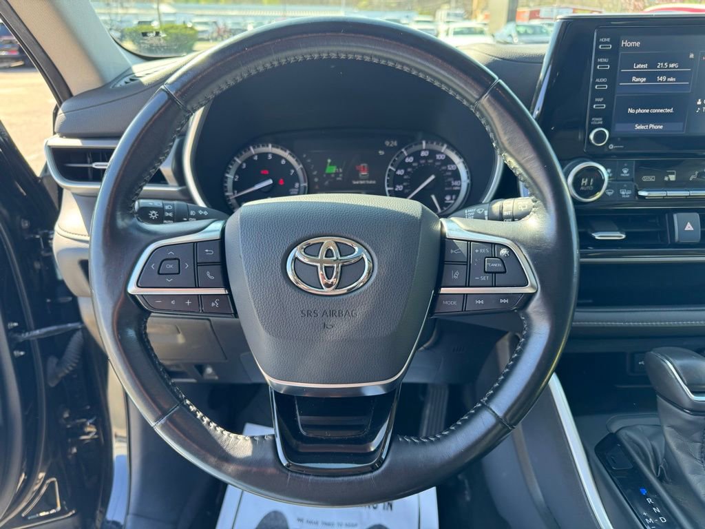 Used 2020 Toyota Highlander XLE AWD/4WD image 23