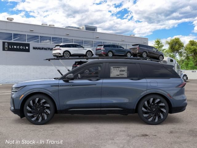 New 2026 Lincoln Nautilus Reserve w/ Jet Appearance Package AWD/4WD image 4
