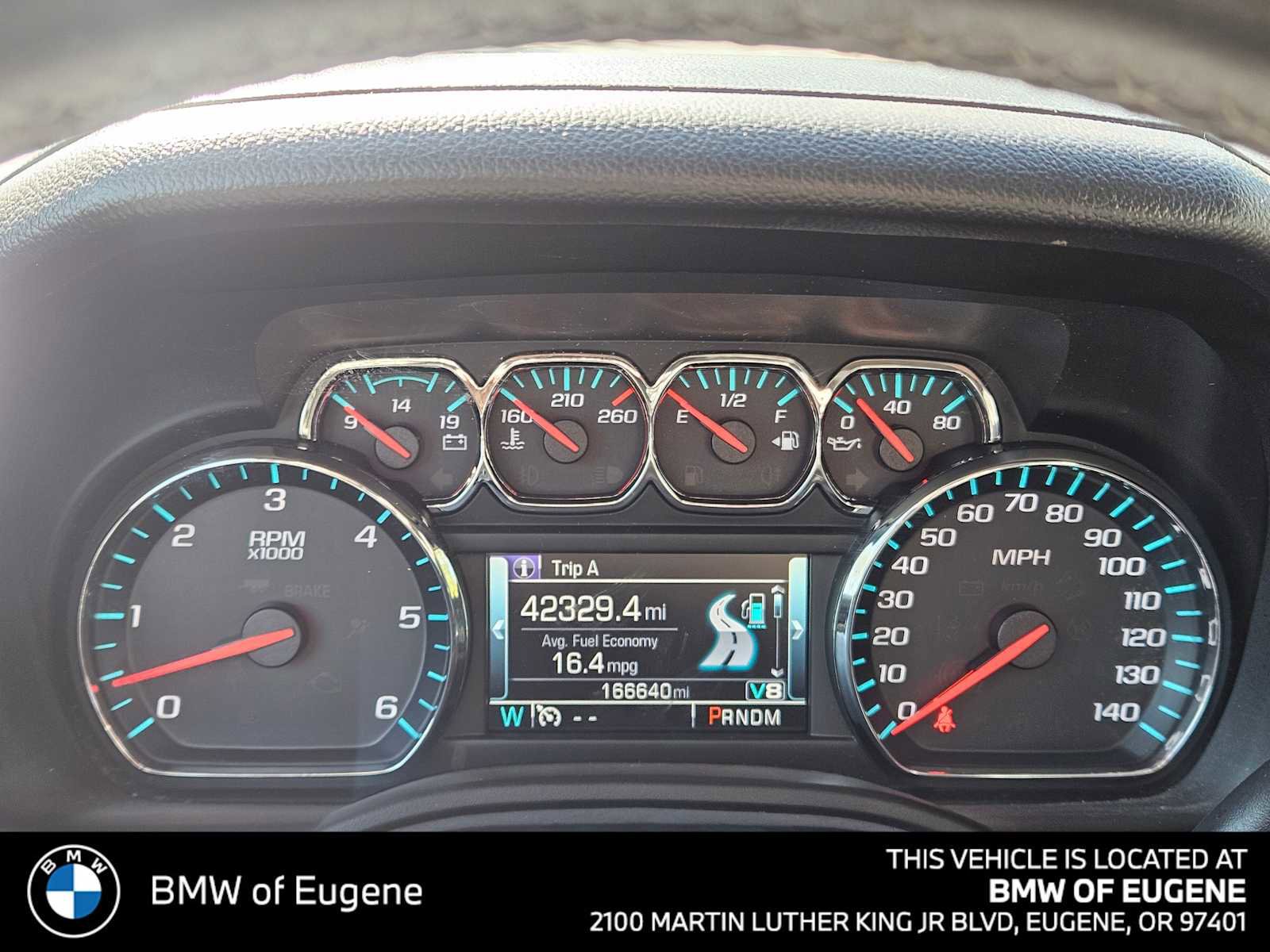 Used 2015 Chevrolet Suburban LT AWD/4WD image 27