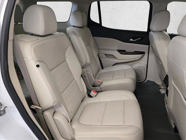 Used 2022 GMC Acadia Denali w/ Denali Ultimate Package FWD image 21
