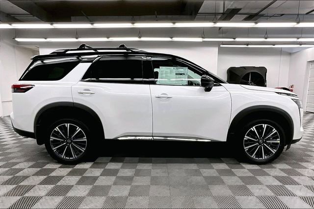 New 2026 Nissan Pathfinder Platinum image 19