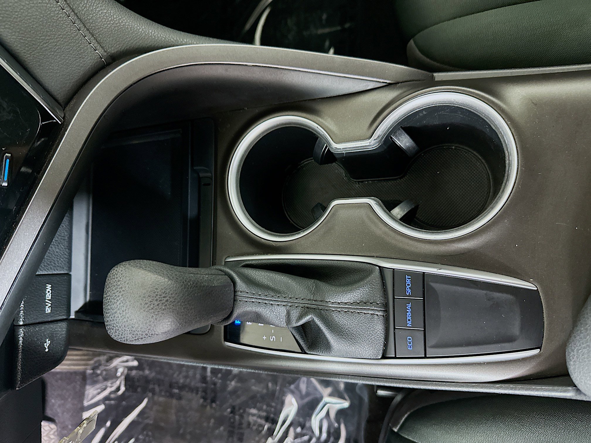 Used 2023 Toyota Camry LE FWD image 21