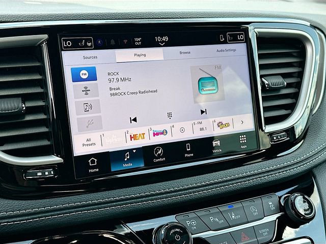 New 2025 Chrysler Pacifica Select image 9