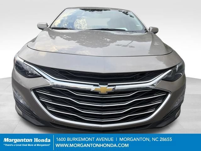 Used 2025 Chevrolet Malibu LT FWD image 2
