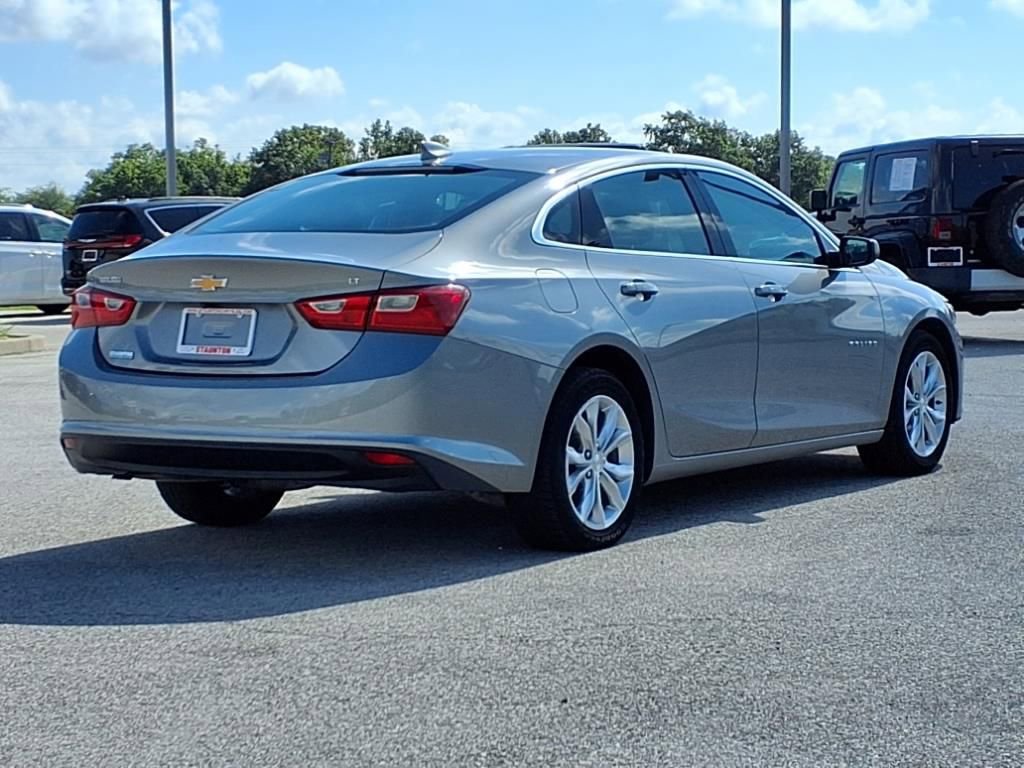 Used 2023 Chevrolet Malibu LT image 2