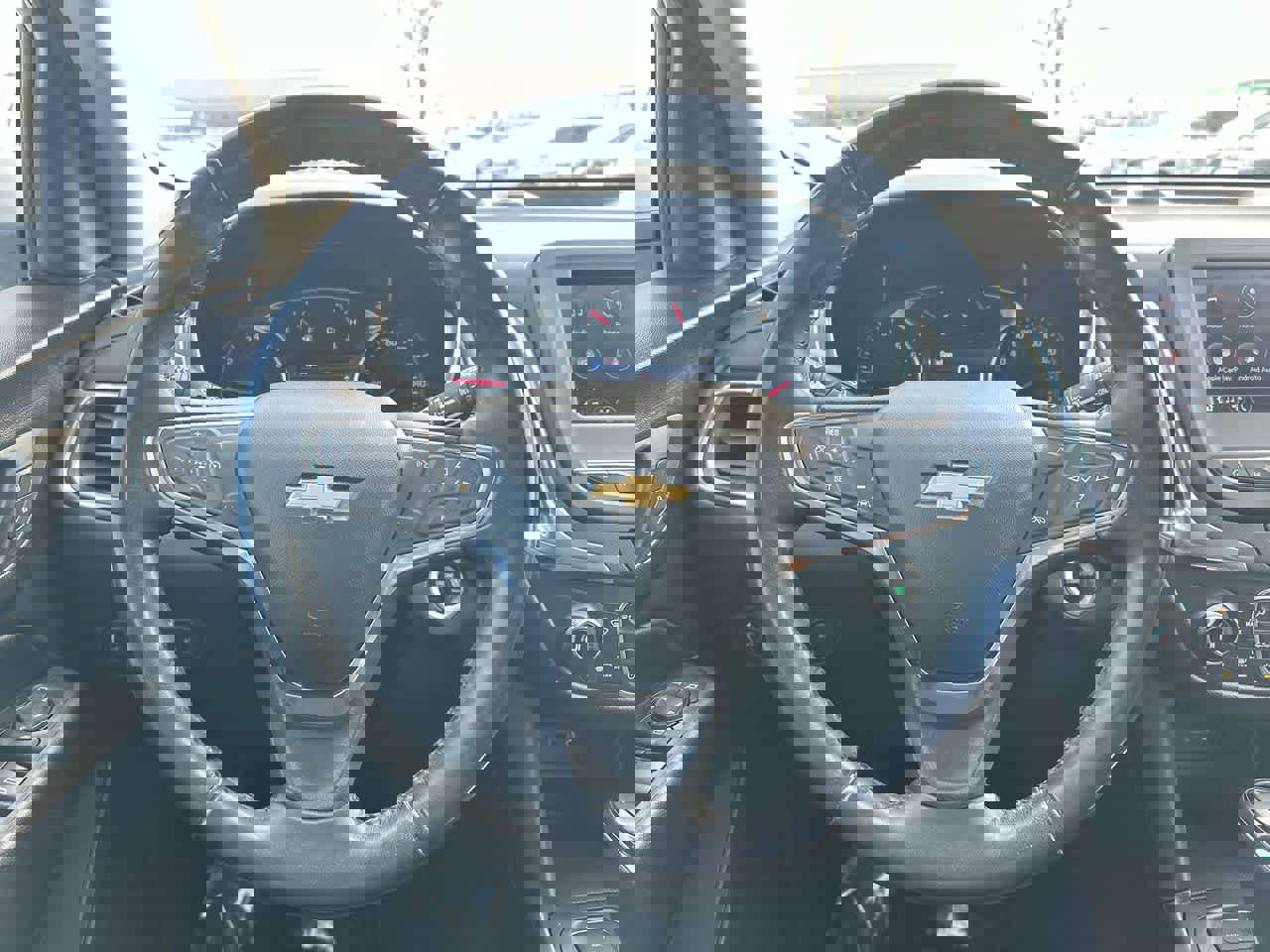 Used 2020 Chevrolet Equinox LT w/ Driver Convenience Package image 27