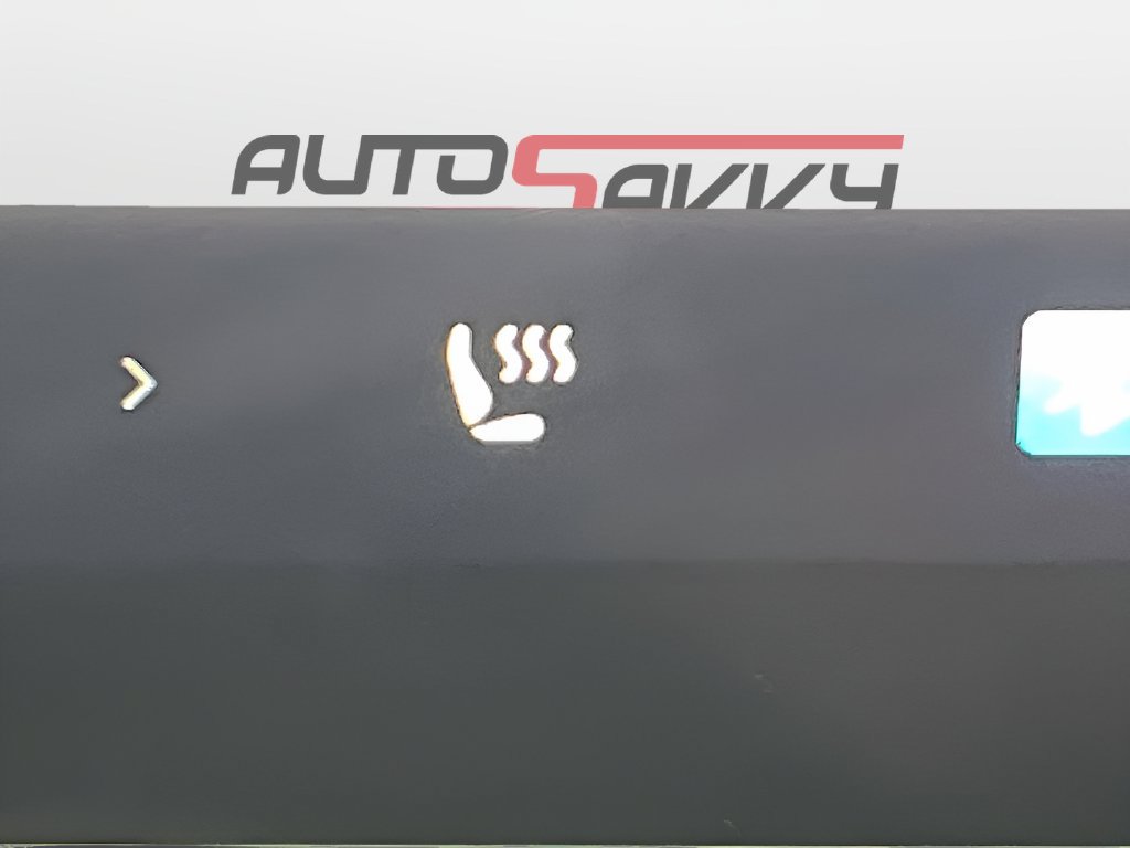 Used 2024 Tesla Model Y Long Range AWD/4WD image 19