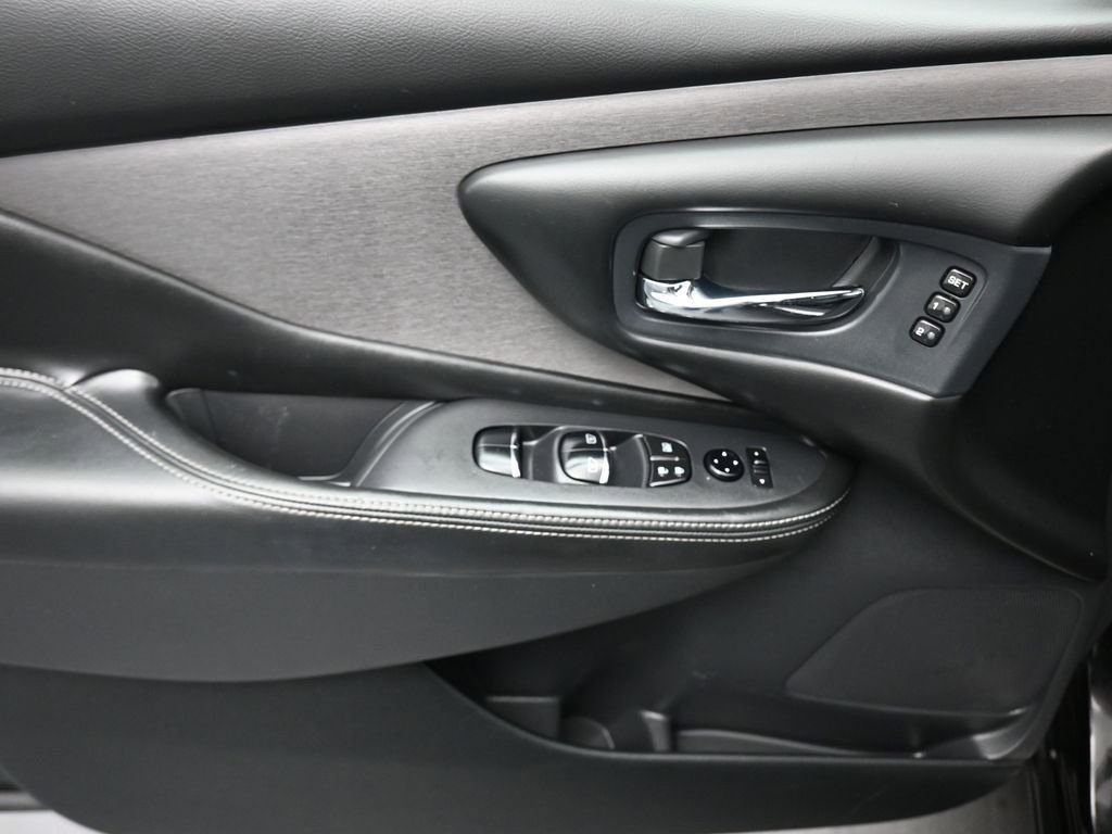 Used 2019 Nissan Murano SL w/ Cargo Package image 10
