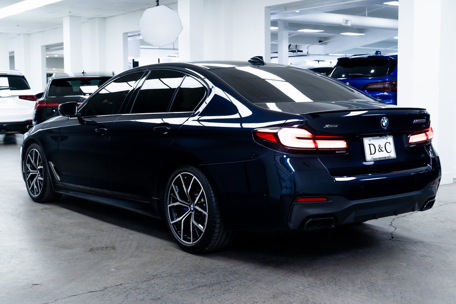 Used 2023 BMW M550i xDrive w/ Parking Assistance Package image 4