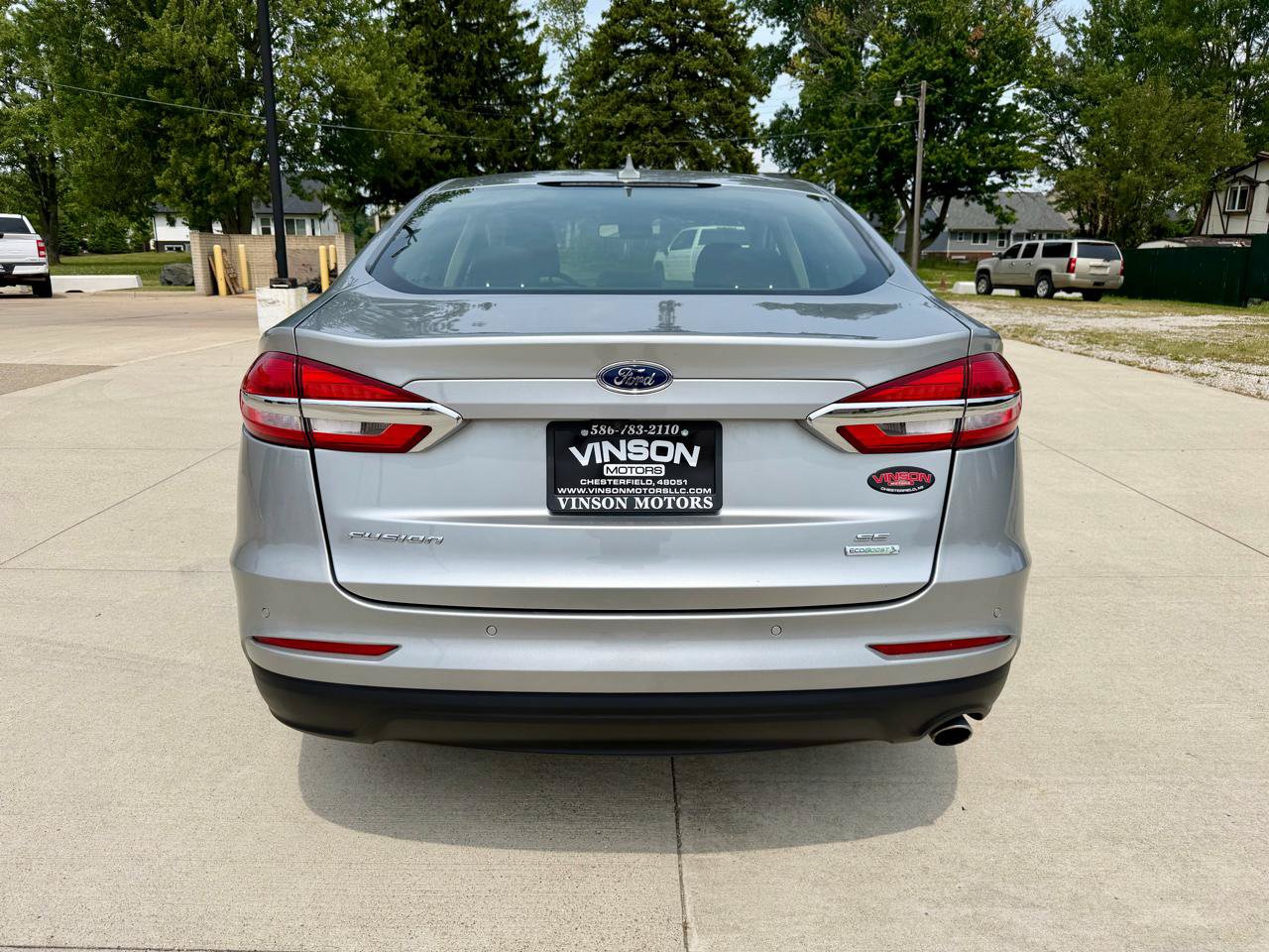 Used 2020 Ford Fusion SE FWD image 8
