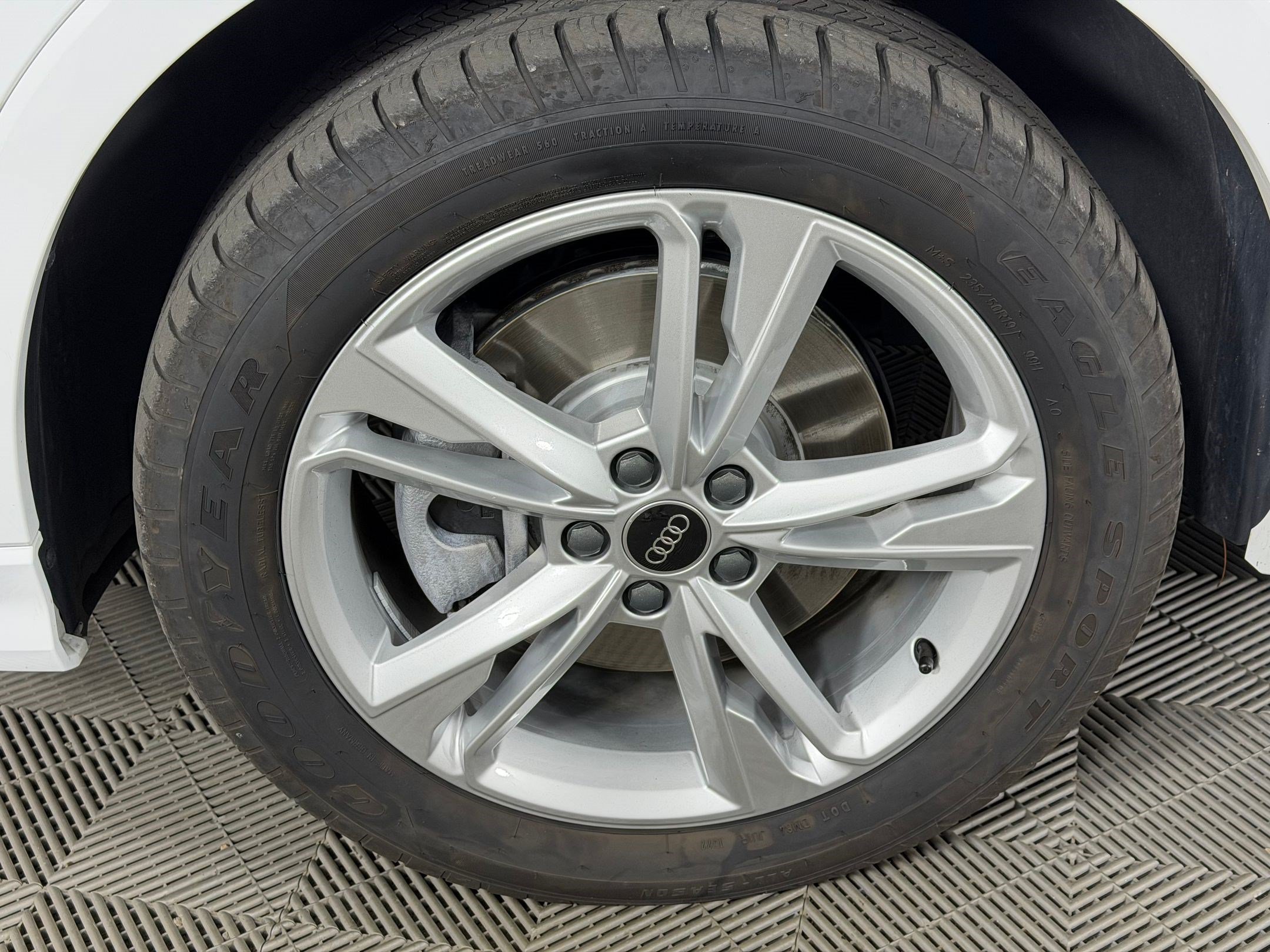Certified 2022 Audi Q3 2.0T Premium AWD/4WD image 13